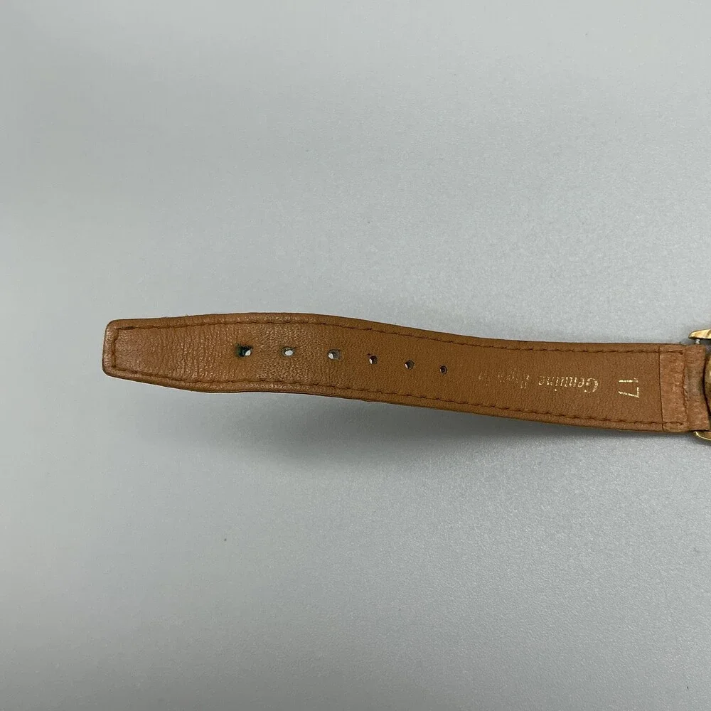 Vintage Versailles Womens Watch 31mm Gold Tone Leather Swiss Date New Battery
